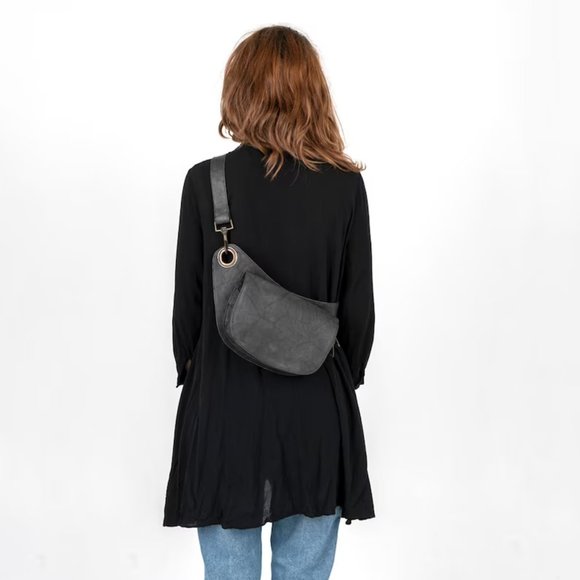 Artisan Leather Fanny Pack Crossbody - Picture 12 of 15